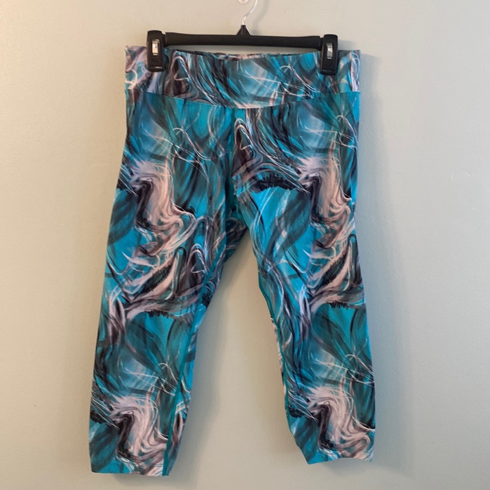 Calvin Klein active capris pants